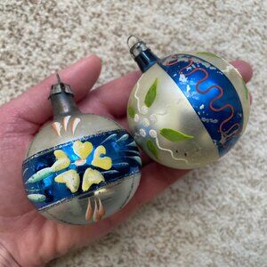 Vintage Christmas Poland Ornaments Balls Pair Silver Blue Mid Century 2